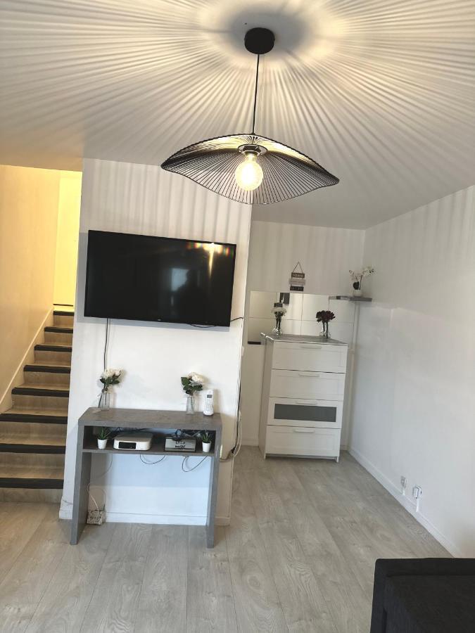Jolie Appartement Duplex 2 Min Gare-Disney Et Paris 15 Min Нуазі-ле-Гран Екстер'єр фото